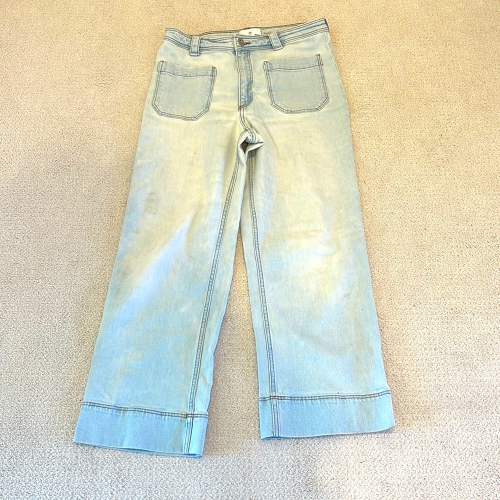 Light Blue Jeans with Unique Pocket Style